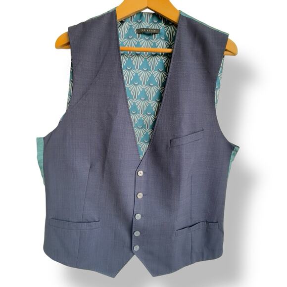 Ted Baker Men’s Wool Vest Navy Waistcoat with Patterned Lining V‑Neck Button 44R - Picture 3 of 10